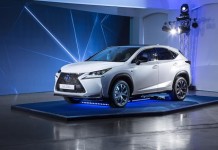 Da ottobre in Europa la crossover ibrida Lexus NX 300h