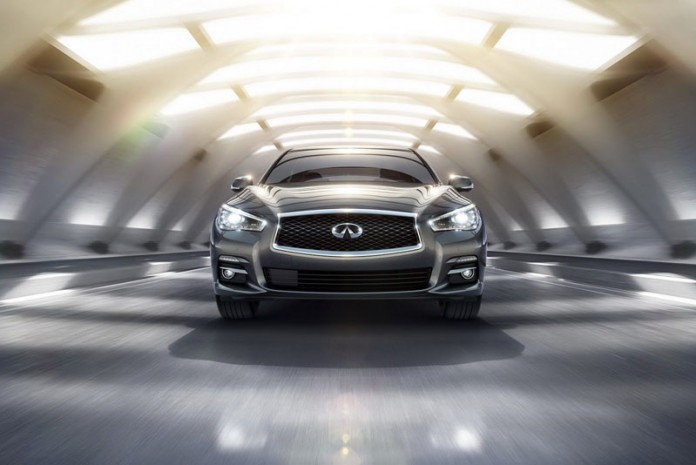 2014-Infiniti-Q50-frontale