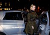 Diane Kruger arriva a bordo di Renault Zoe per accendere gli Champs-Elysées
