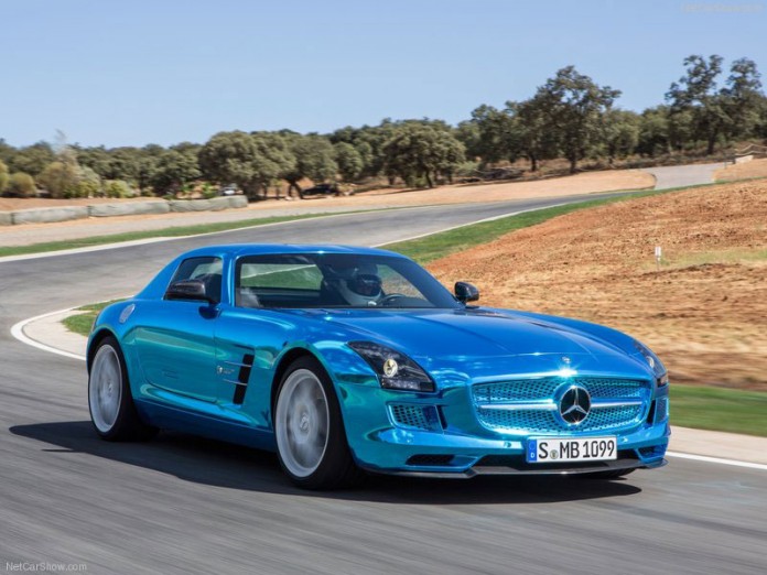 Mercedes-Benz-SLS_AMG_elect