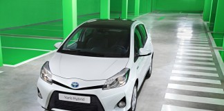 Ecco la Toyota Yaris Hybrid, prezzo a partire da 17.500 euro