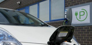 In California le nuove case avranno un punto di ricarica per auto elettriche