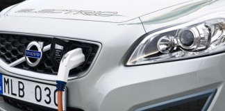 Il prezzo ufficiale della Volvo V60 D6 plug-in hybrid
