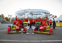 In FormulaE a Long Beach vince di Grassi, questa volta davvero Mumm Champagne. Long Beach ePrix, Los Angeles, California, United States of America. Sunday 3 April 2016 Photo: Adam Warner /LAT/FE ref: Digital Image _L5R3537