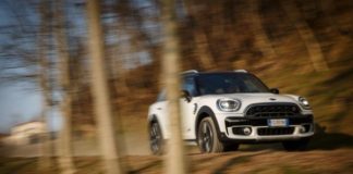 La Mini Countryman ibrida plug-in costa come la diesel