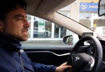 Sul taxi Tesla di Gregorio a Firenze, la città più elettrica d’Italia