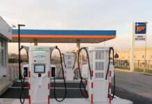 EnelX attiva i primi 3 impianti di ricarica ultrarapida a 350 kW nelle stazioni Ip tra Torino e Venezia enelx ricarica ultrarapida Ip 350